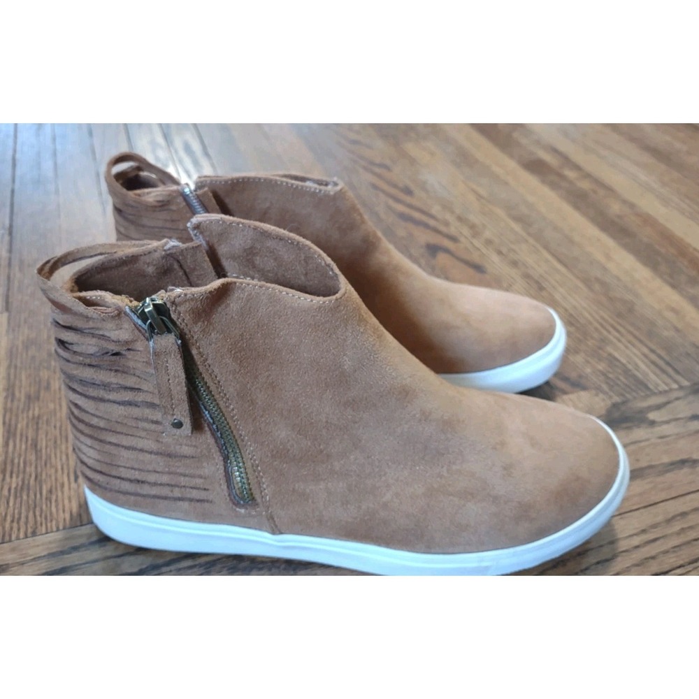 Very‎ G Women's Size 11 Fringe Ankle Boots Tan Faux Suede Boho Sneaker Booties